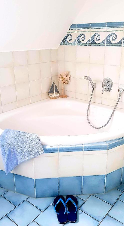 Holiday home Sommertraum - Kinderfreundlich - 3 Schlafzimmer, Garten, Bad Und G-wc, Kaminofen Zingst